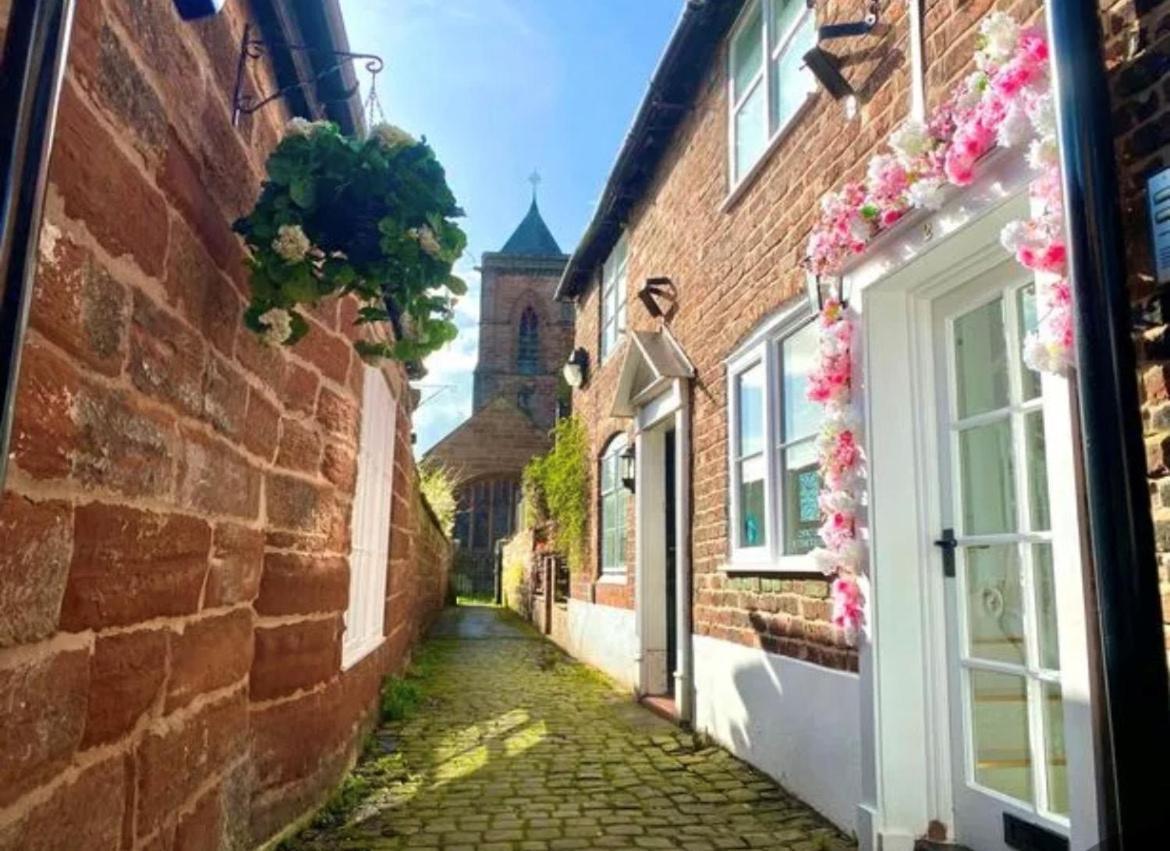 Tarporley Holiday Cottage Exteriör bild